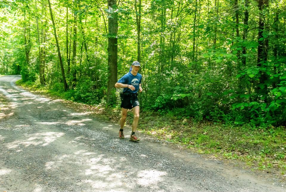 Runner leaving little fort aid station